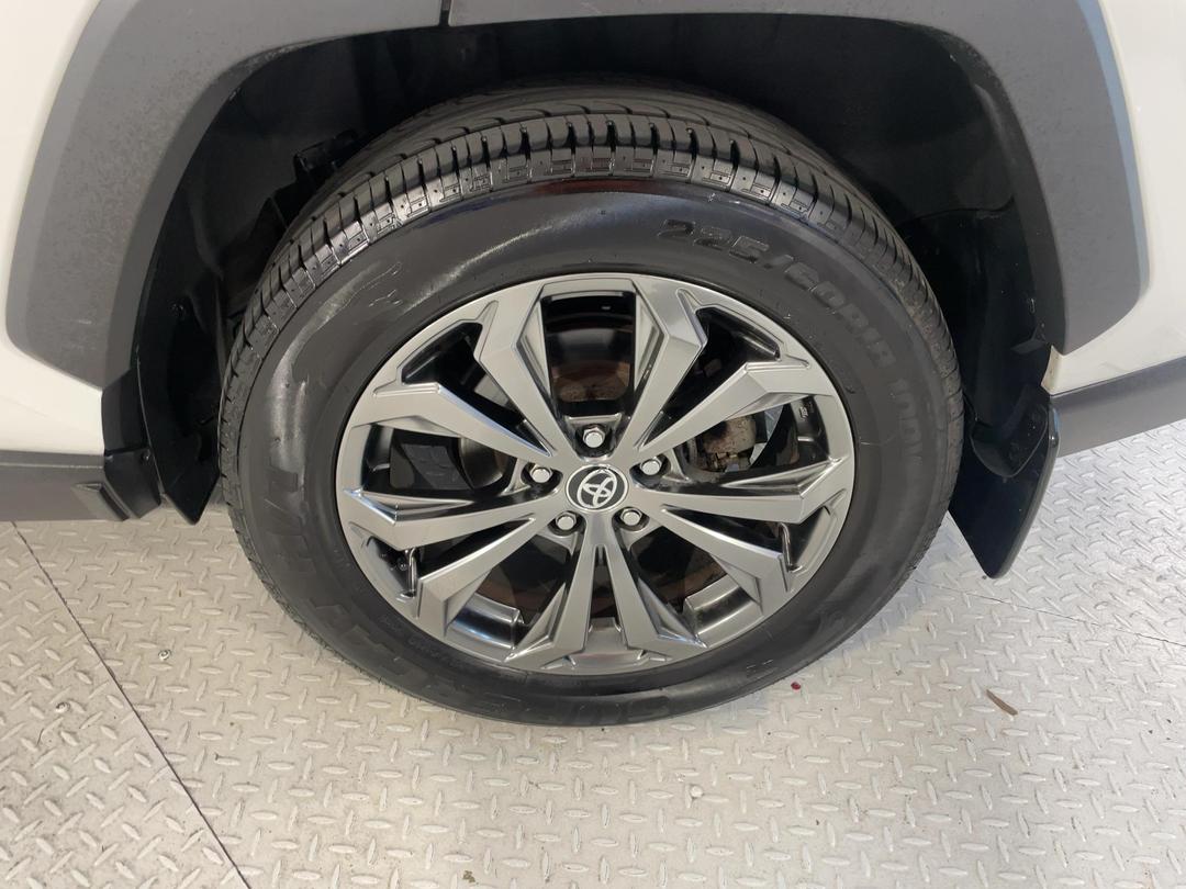 Photo '11' of Toyota Rav4