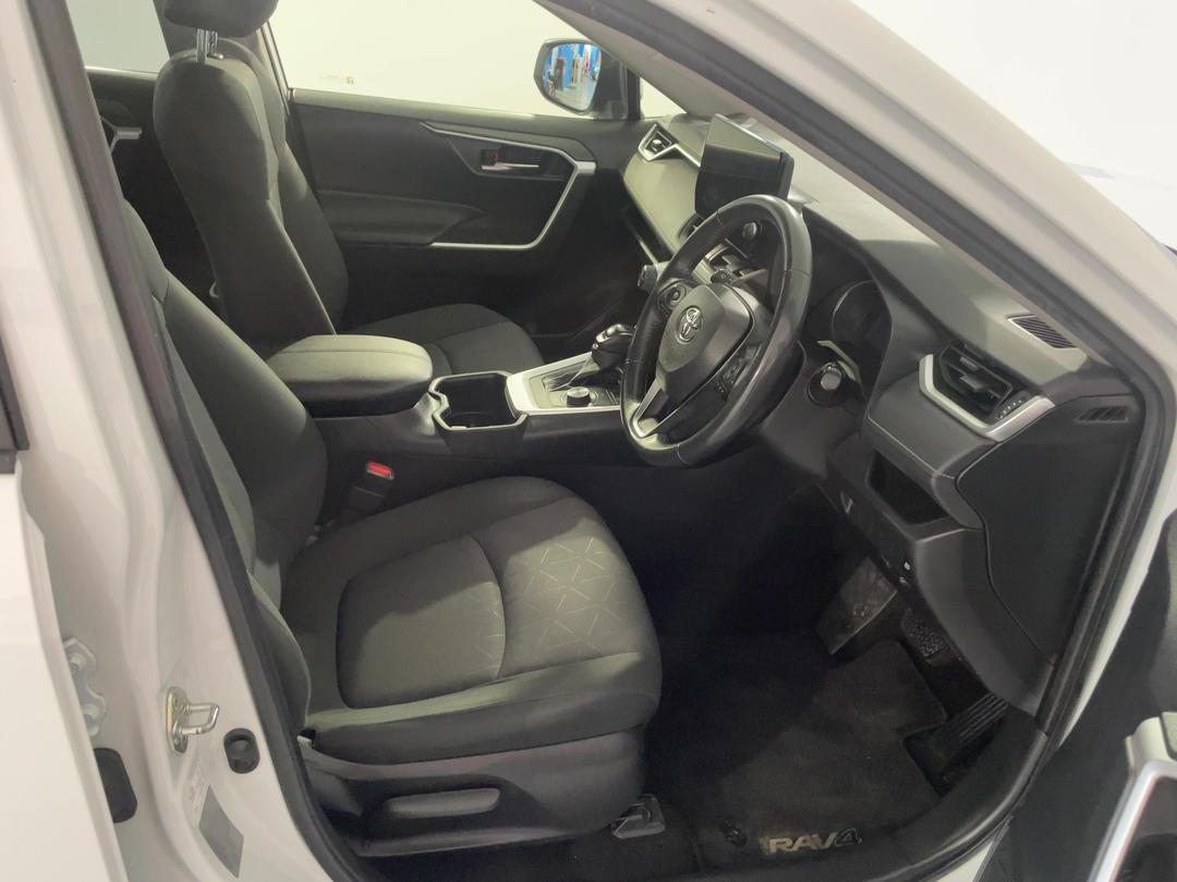 Photo '16' of Toyota Rav4