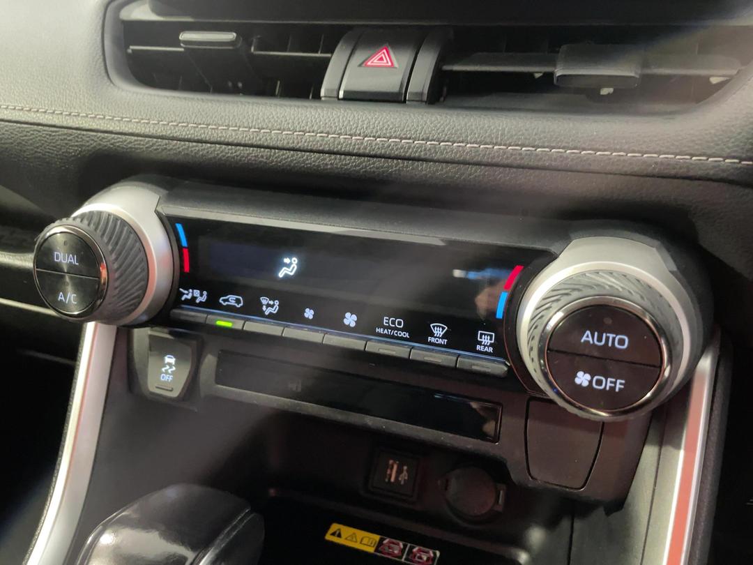 Photo '31' of Toyota Rav4