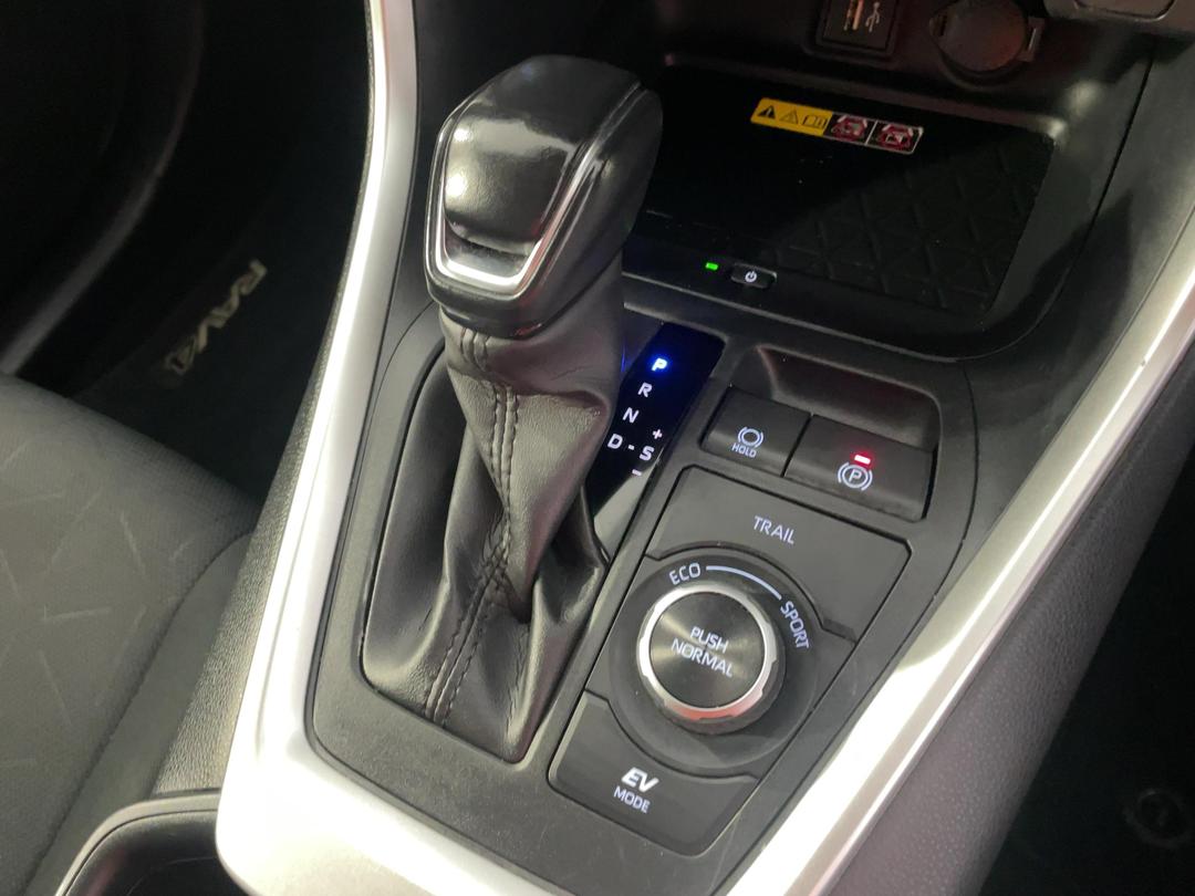 Photo '32' of Toyota Rav4