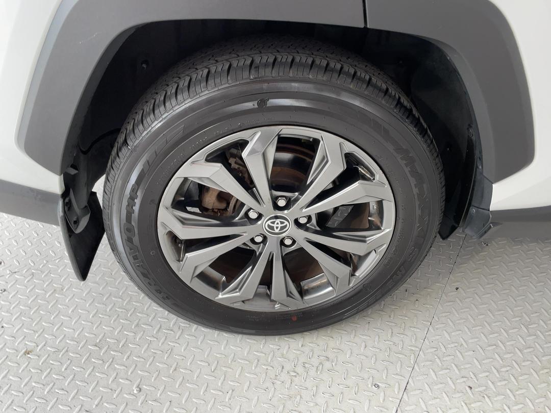 Photo '12' of Toyota Rav4