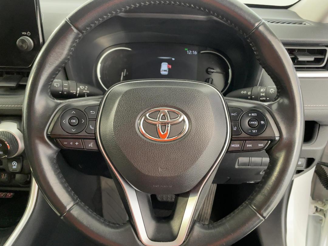 Photo '28' of Toyota Rav4