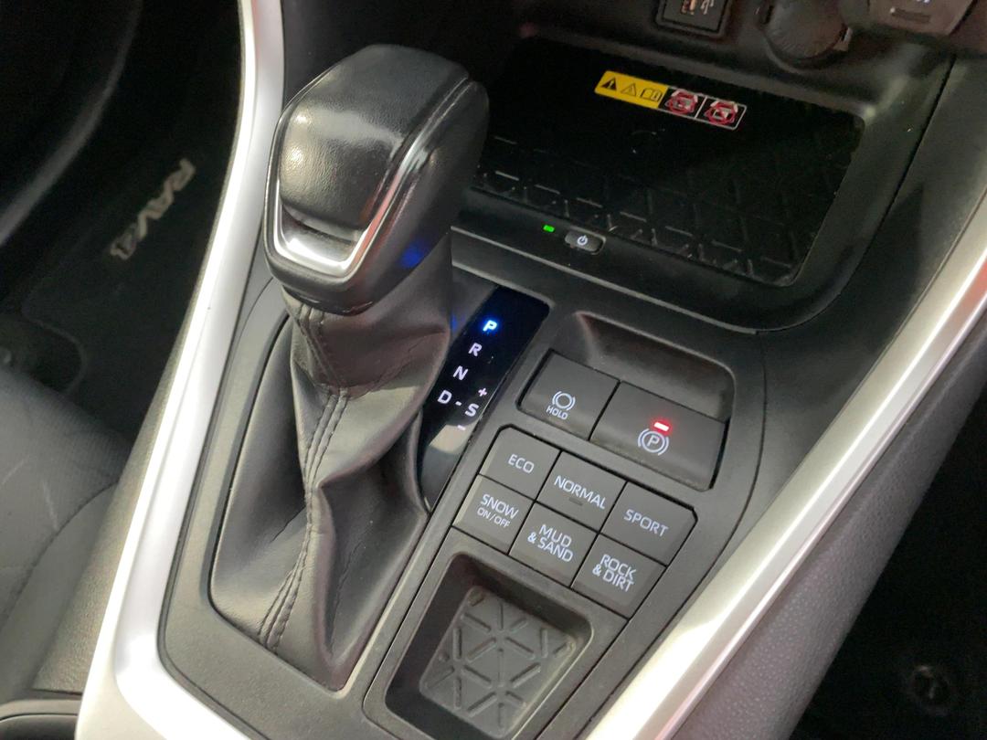 Photo '32' of Toyota Rav4
