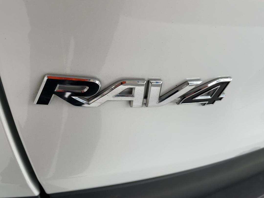 Photo '36' of Toyota Rav4