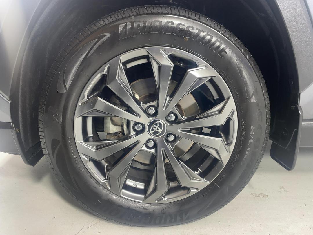 Photo '10' of Toyota Rav4