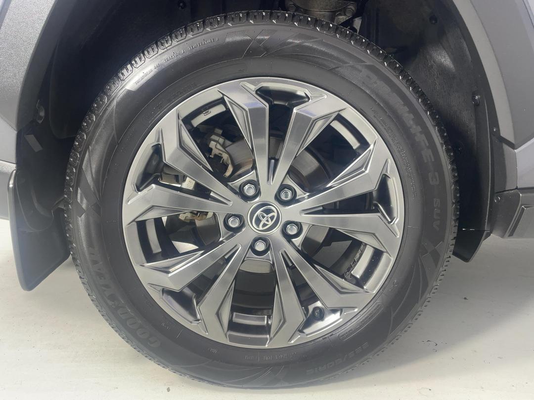 Photo '12' of Toyota Rav4