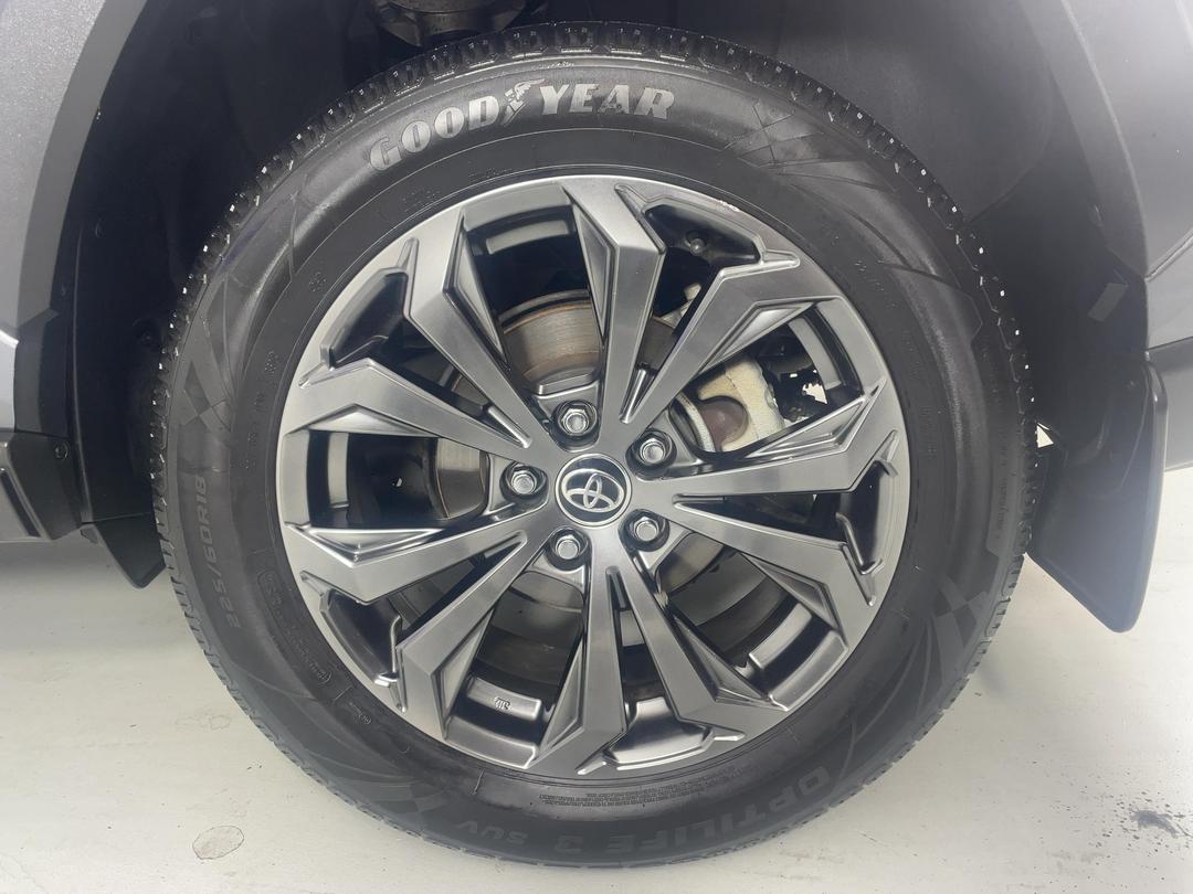 Photo '11' of Toyota Rav4