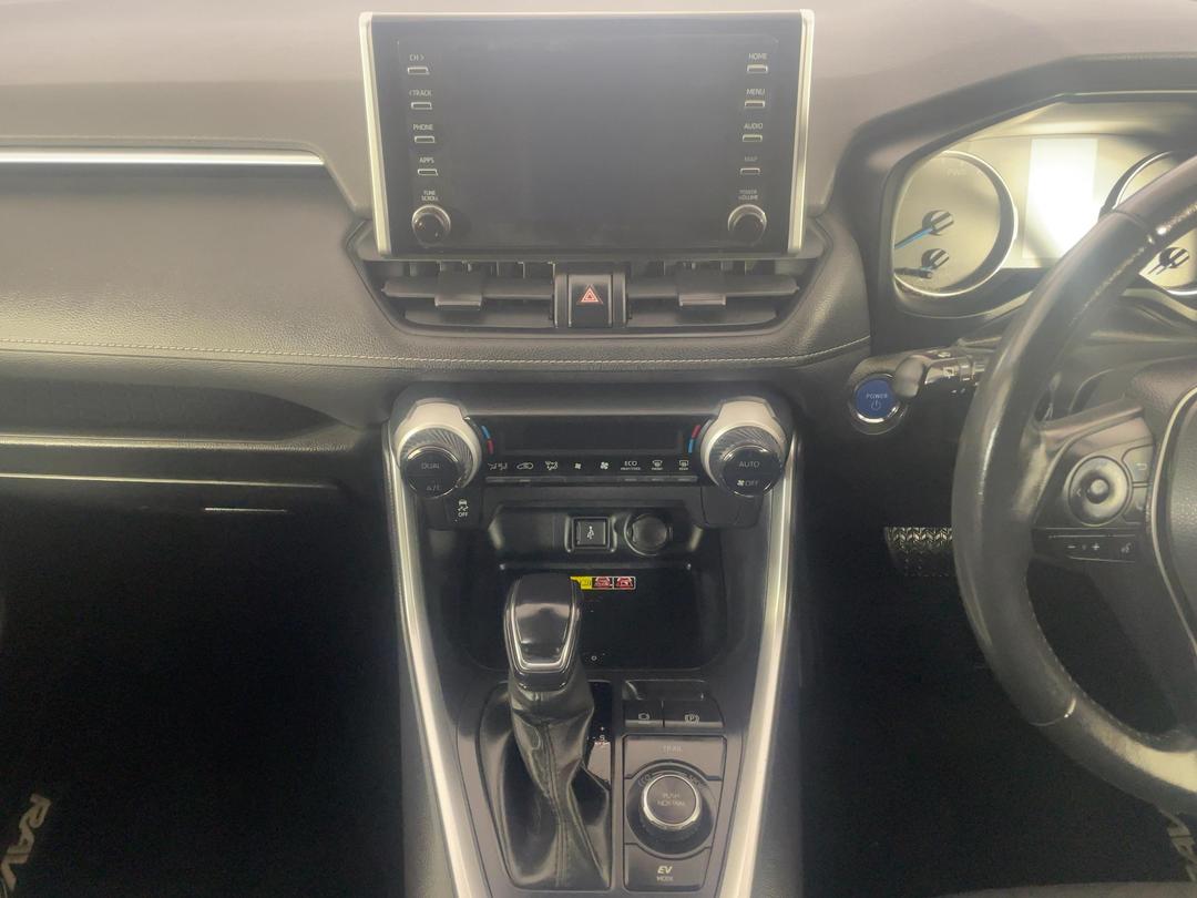 Photo '18' of Toyota Rav4