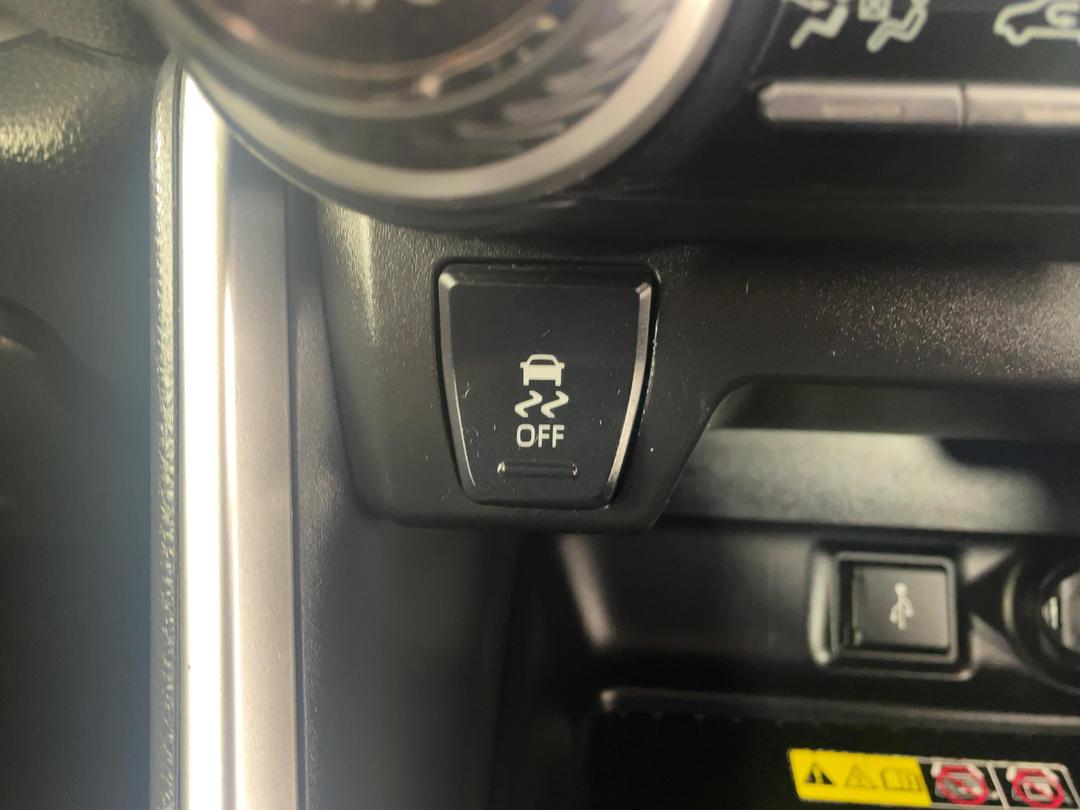 Photo '27' of Toyota Rav4