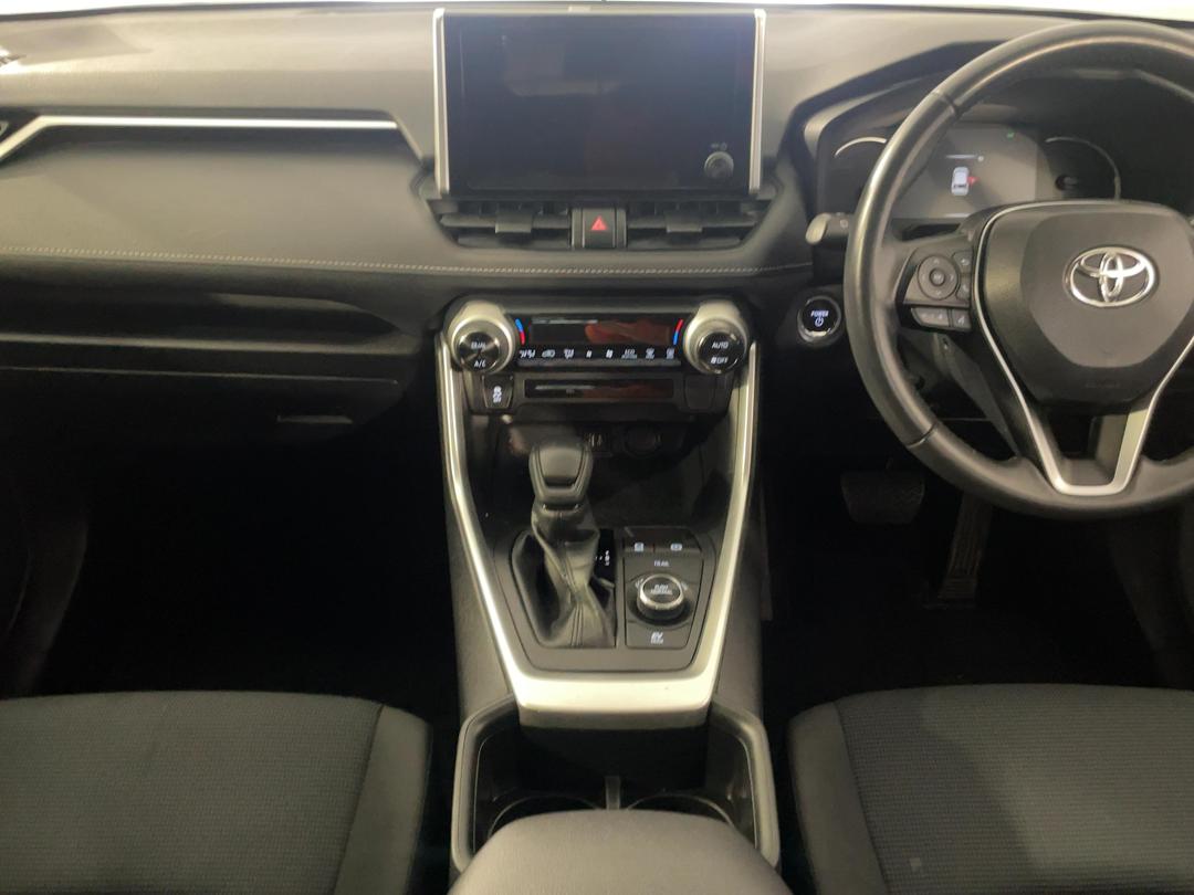 Photo '18' of Toyota Rav4