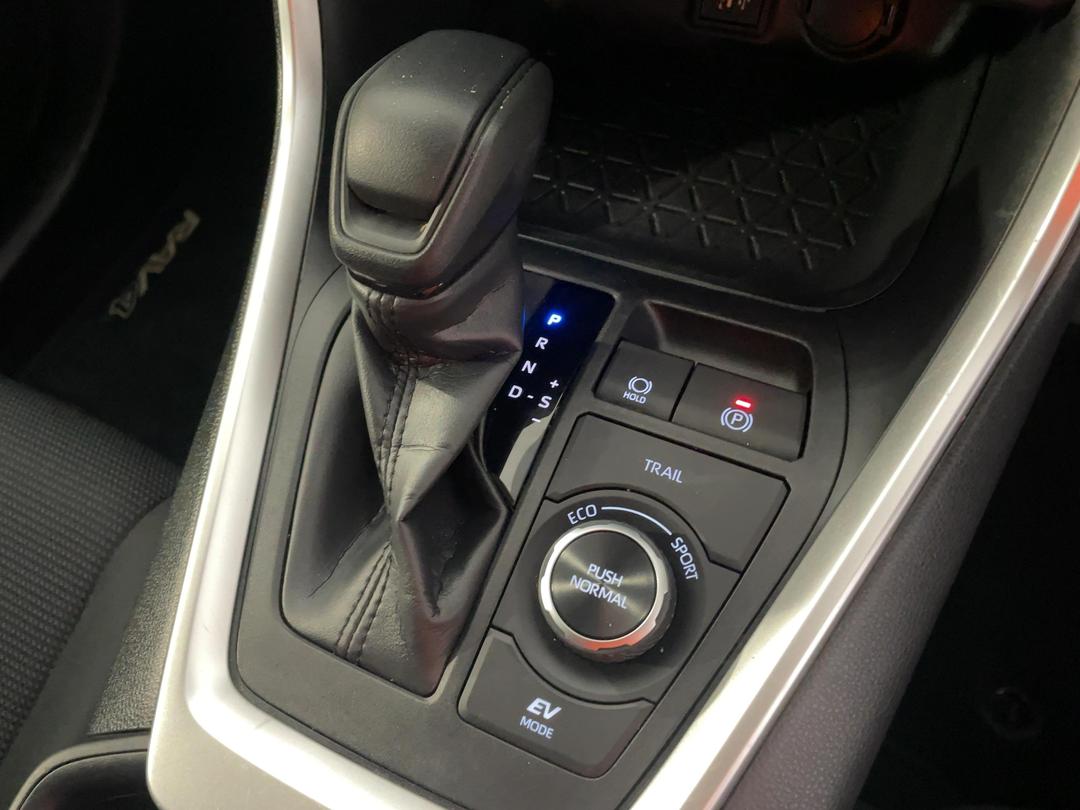 Photo '32' of Toyota Rav4
