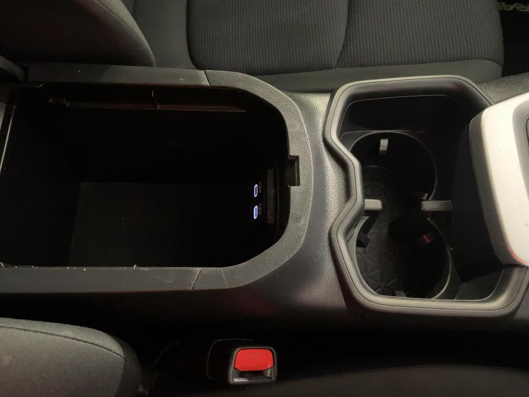 Photo '33' of Toyota Rav4