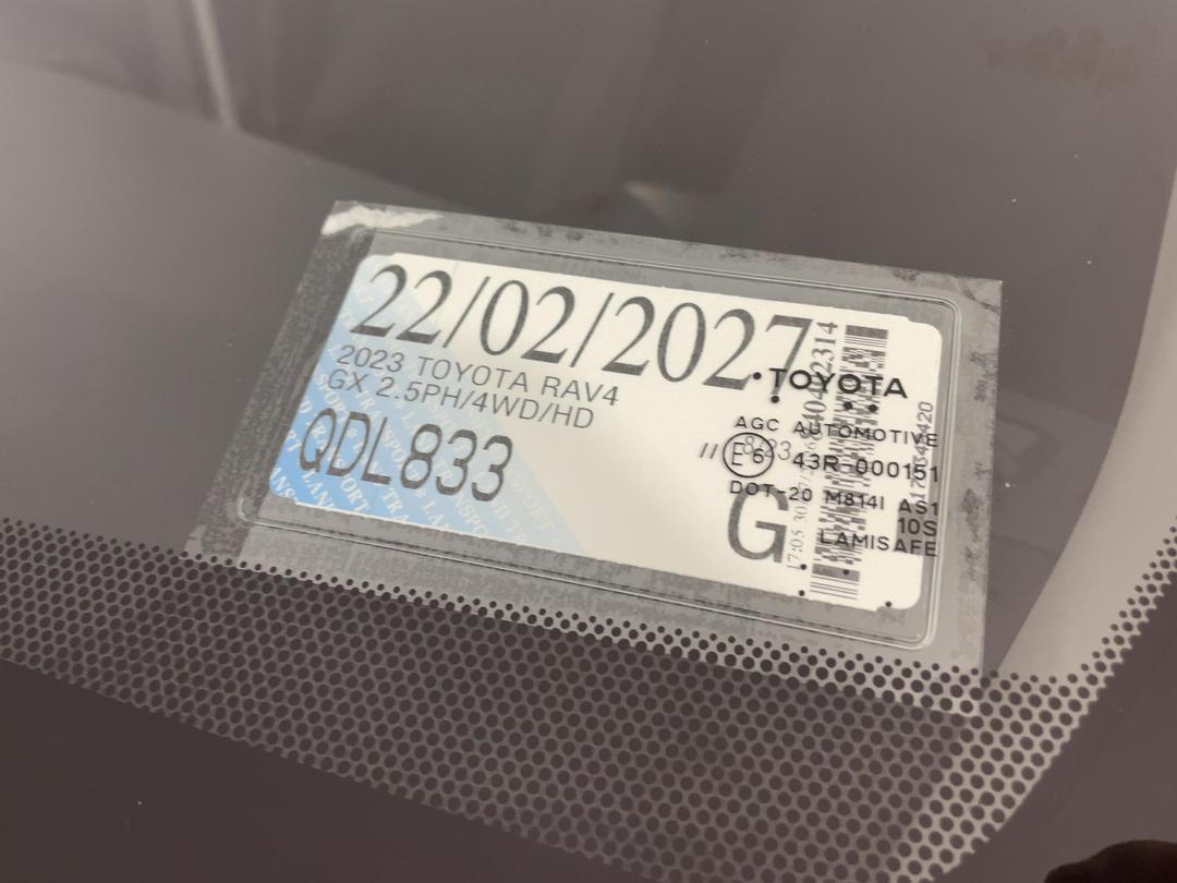 Photo '35' of Toyota Rav4