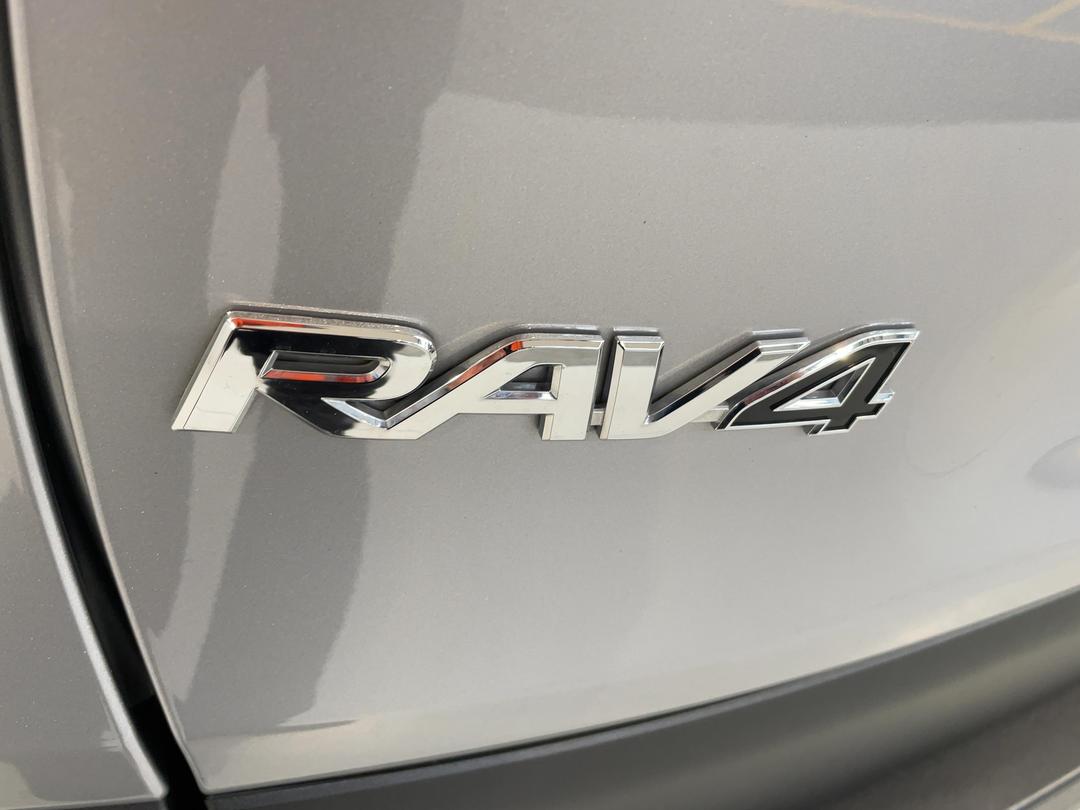 Photo '37' of Toyota Rav4