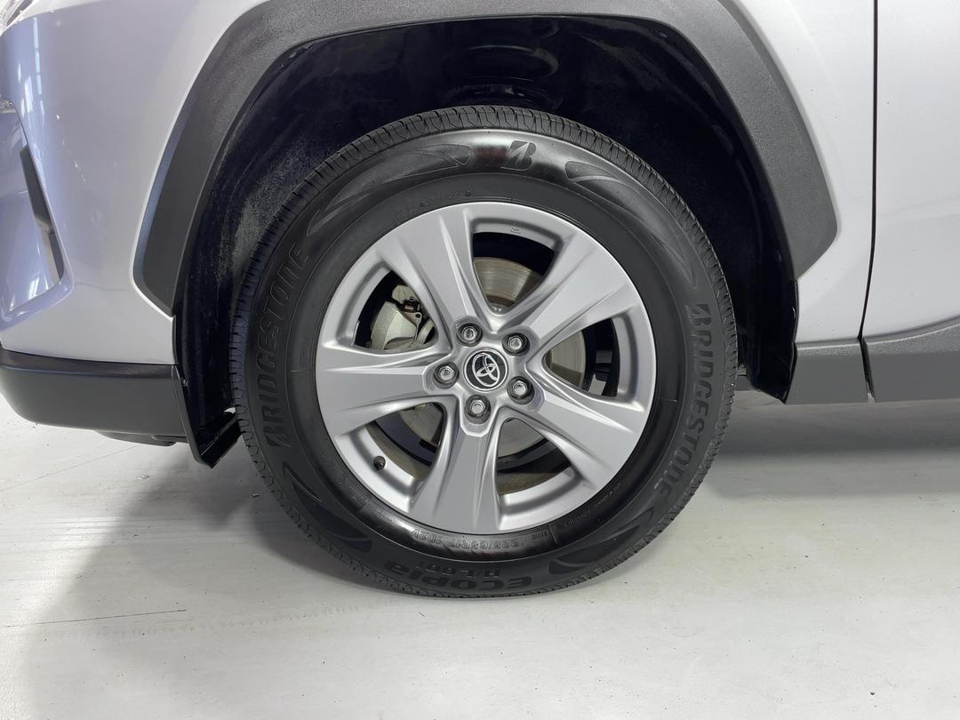 Photo '10' of Toyota Rav4