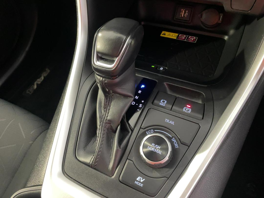 Photo '32' of Toyota Rav4