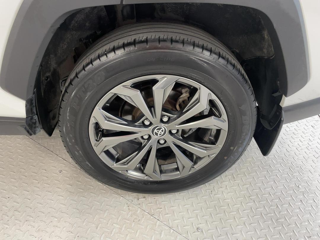 Photo '11' of Toyota Rav4