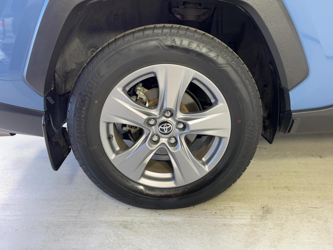 Photo '12' of Toyota Rav4