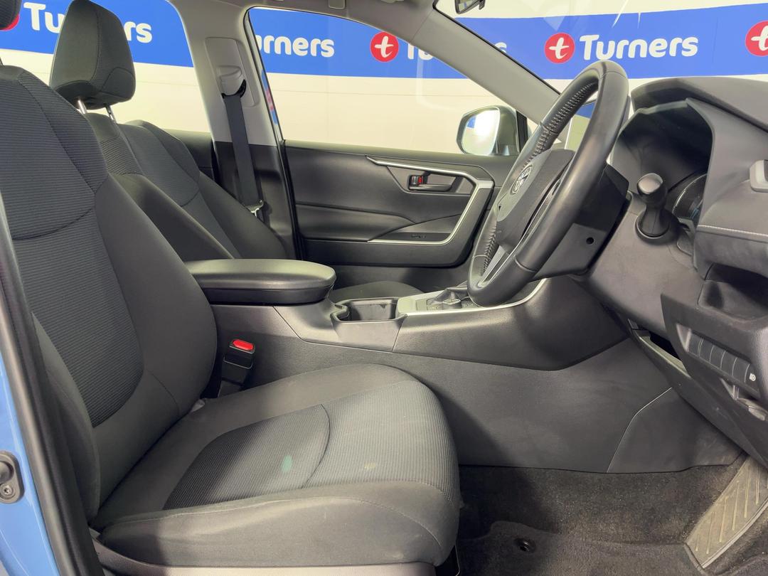 Photo '16' of Toyota Rav4