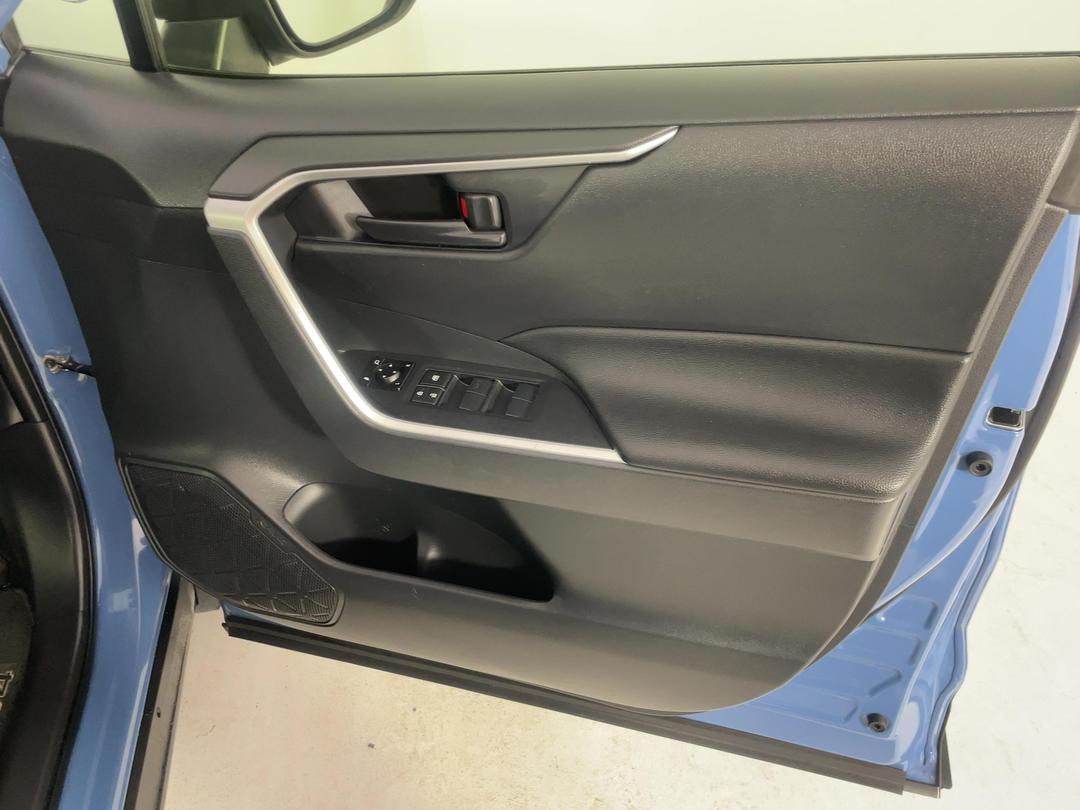 Photo '15' of Toyota Rav4