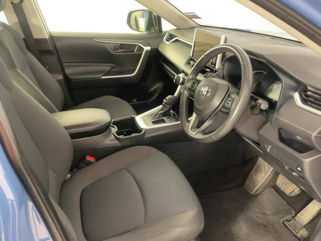 Photo '16' of Toyota Rav4