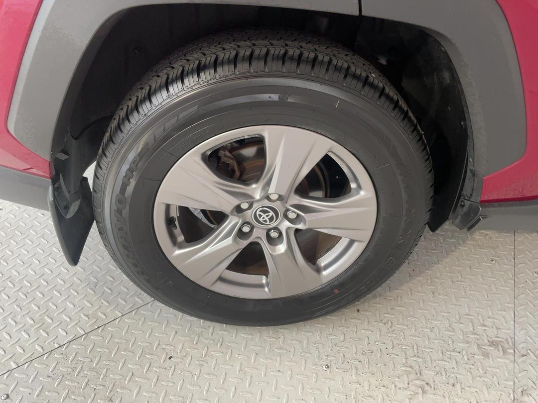 Photo '12' of Toyota Rav4