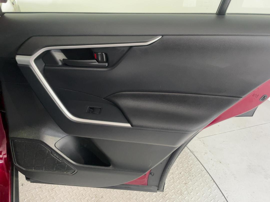 Photo '19' of Toyota Rav4