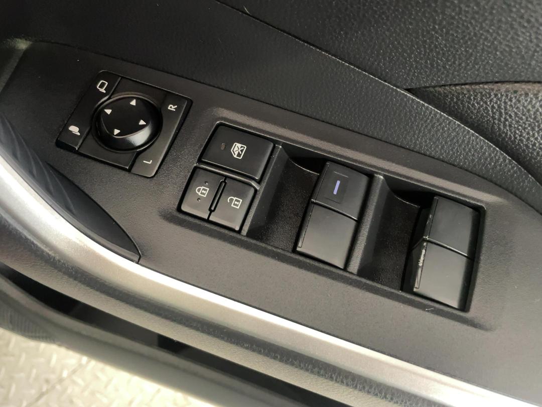 Photo '24' of Toyota Rav4