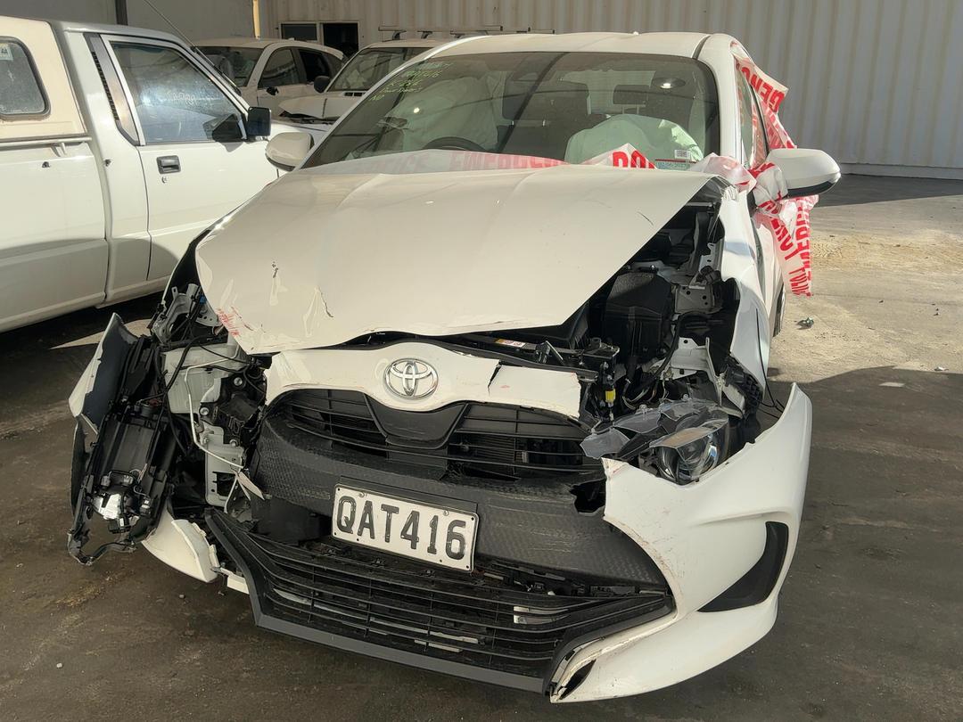Photo '2' of Toyota Yaris GX