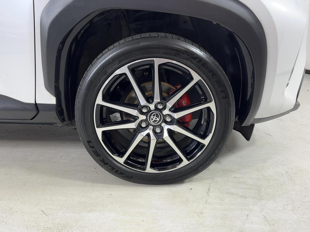 Photo '9' of Toyota Yaris Cross