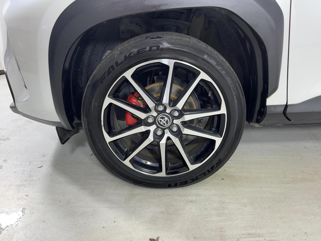 Photo '10' of Toyota Yaris Cross
