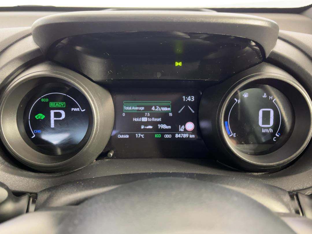 Photo '21' of Toyota Yaris Cross