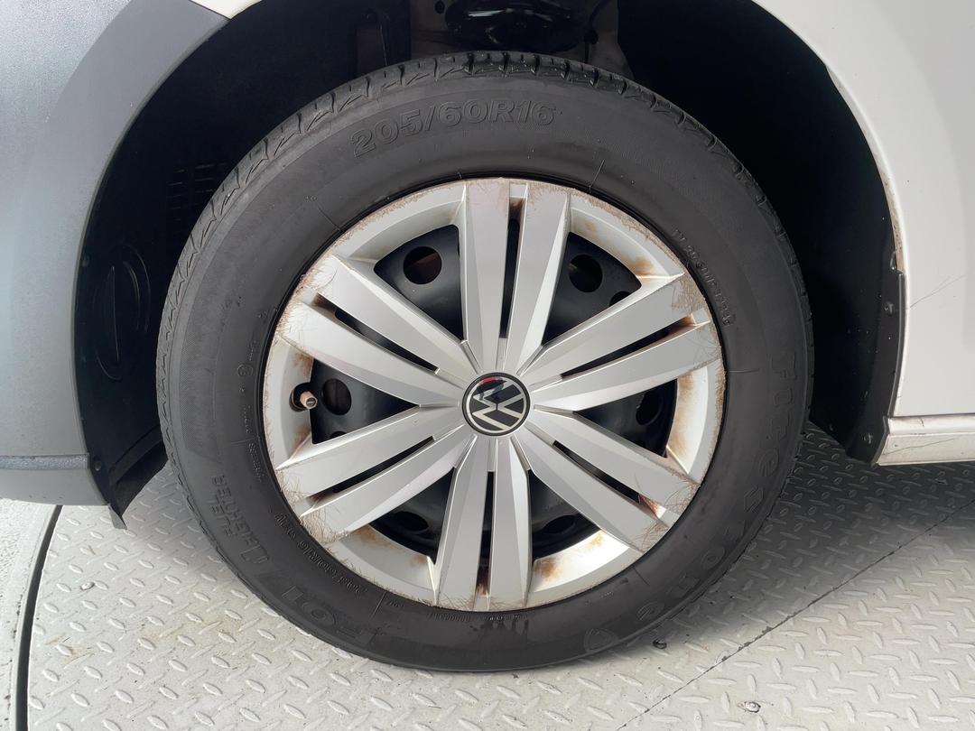 Photo '10' of Volkswagen Caddy