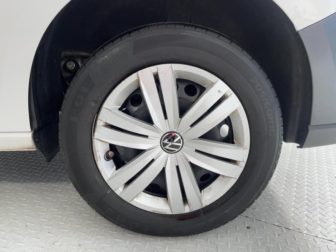 Photo '11' of Volkswagen Caddy