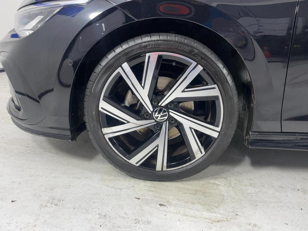 Photo '10' of Volkswagen Golf