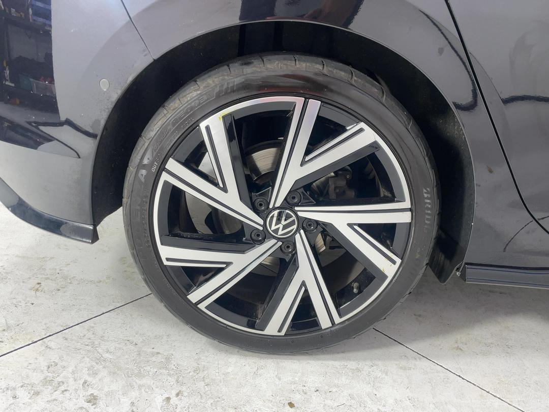 Photo '12' of Volkswagen Golf
