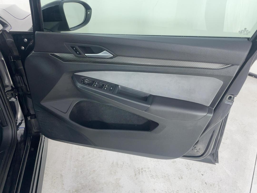 Photo '15' of Volkswagen Golf