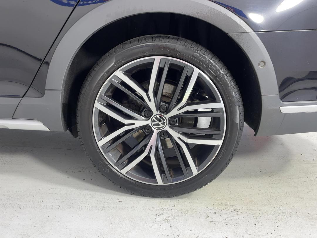 Photo '11' of Volkswagen Passat
