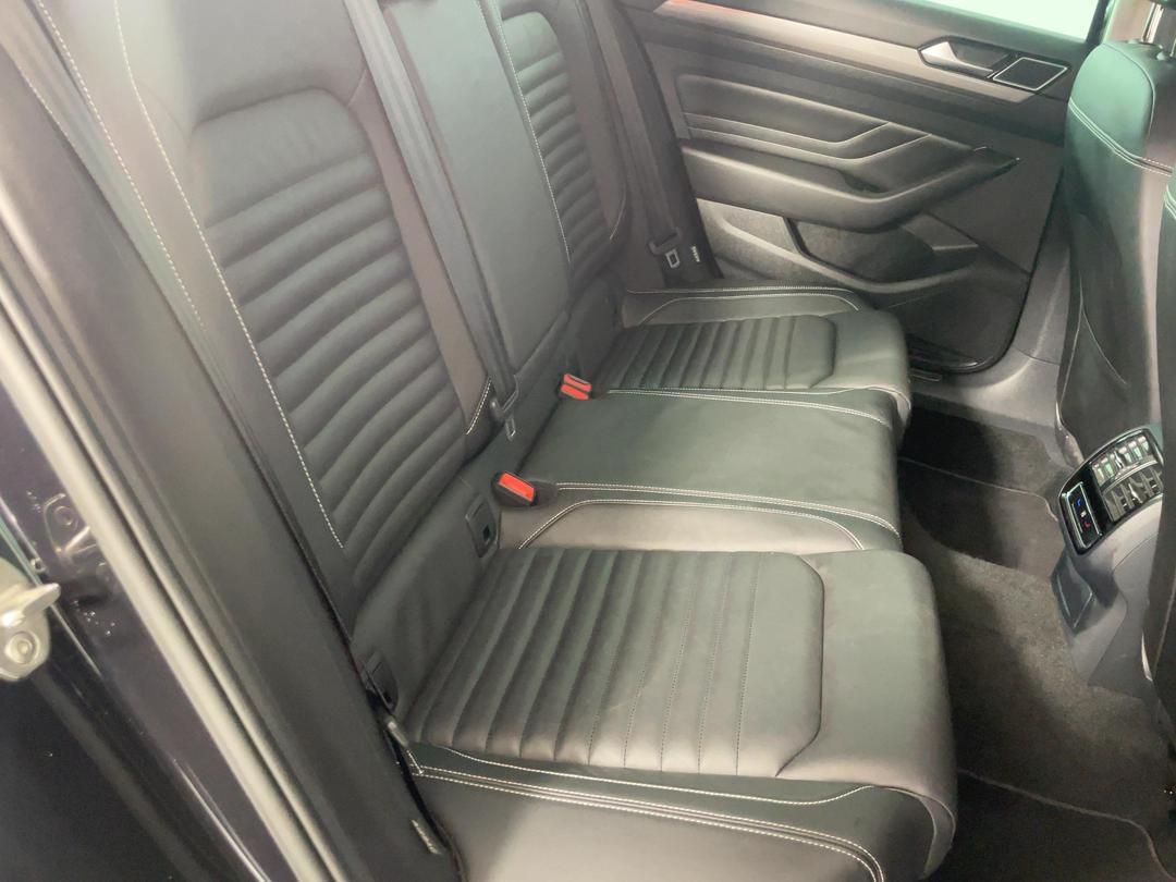 Photo '20' of Volkswagen Passat