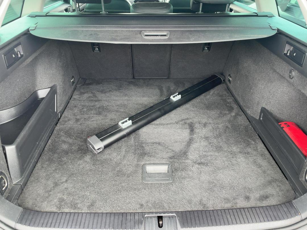 Photo '14' of Volkswagen Passat