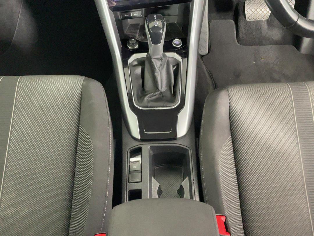 Photo '18' of Volkswagen T-ROC