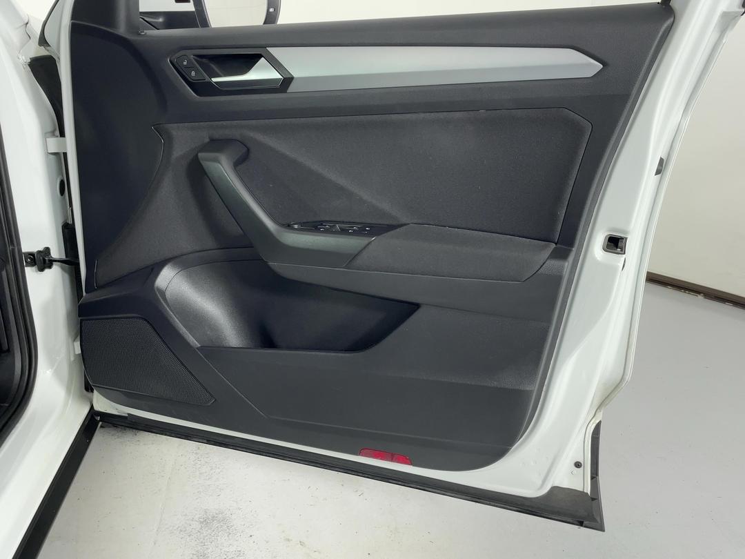Photo '15' of Volkswagen T-ROC