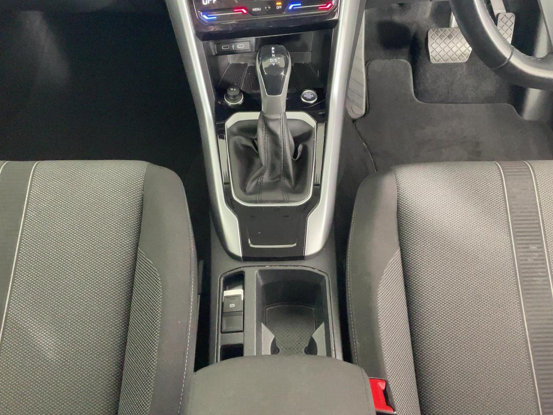 Photo '18' of Volkswagen T-ROC