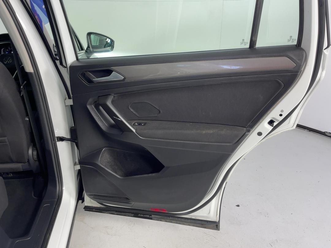 Photo '19' of Volkswagen Tiguan