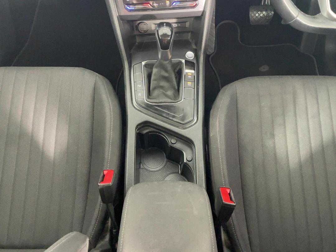 Photo '18' of Volkswagen Tiguan