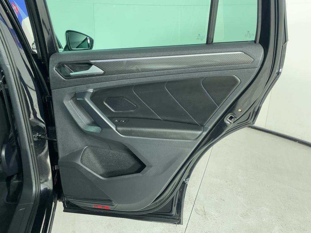 Photo '19' of Volkswagen Tiguan