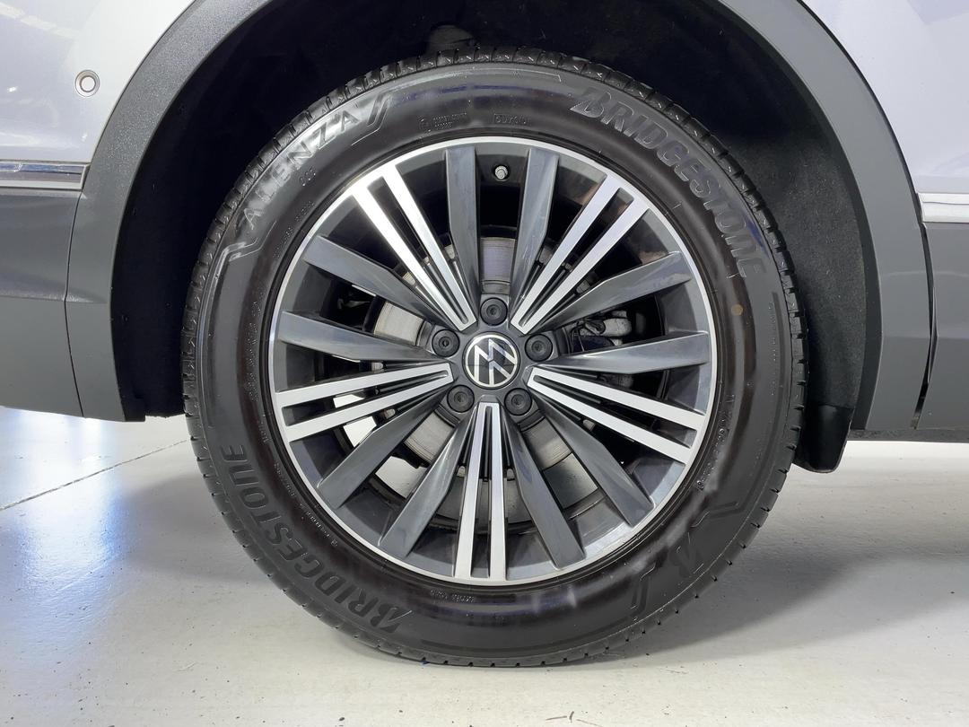 Photo '12' of Volkswagen Tiguan