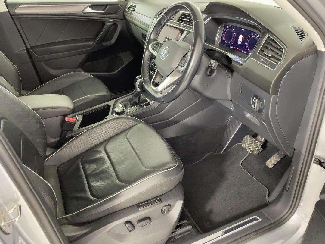 Photo '16' of Volkswagen Tiguan
