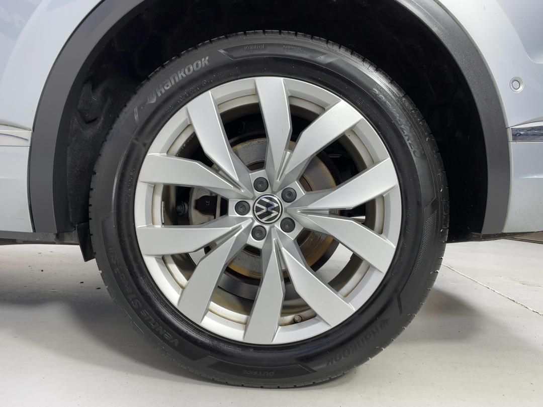 Photo '11' of Volkswagen Touareg