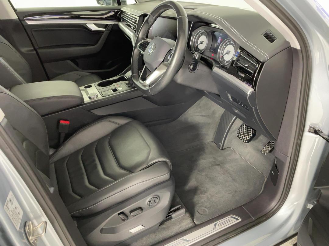 Photo '16' of Volkswagen Touareg